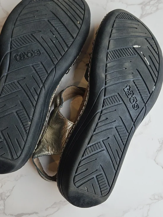 Taos Bronze Metallic Leather Escape Sandals 10 / 41 - Picture 7 of 7